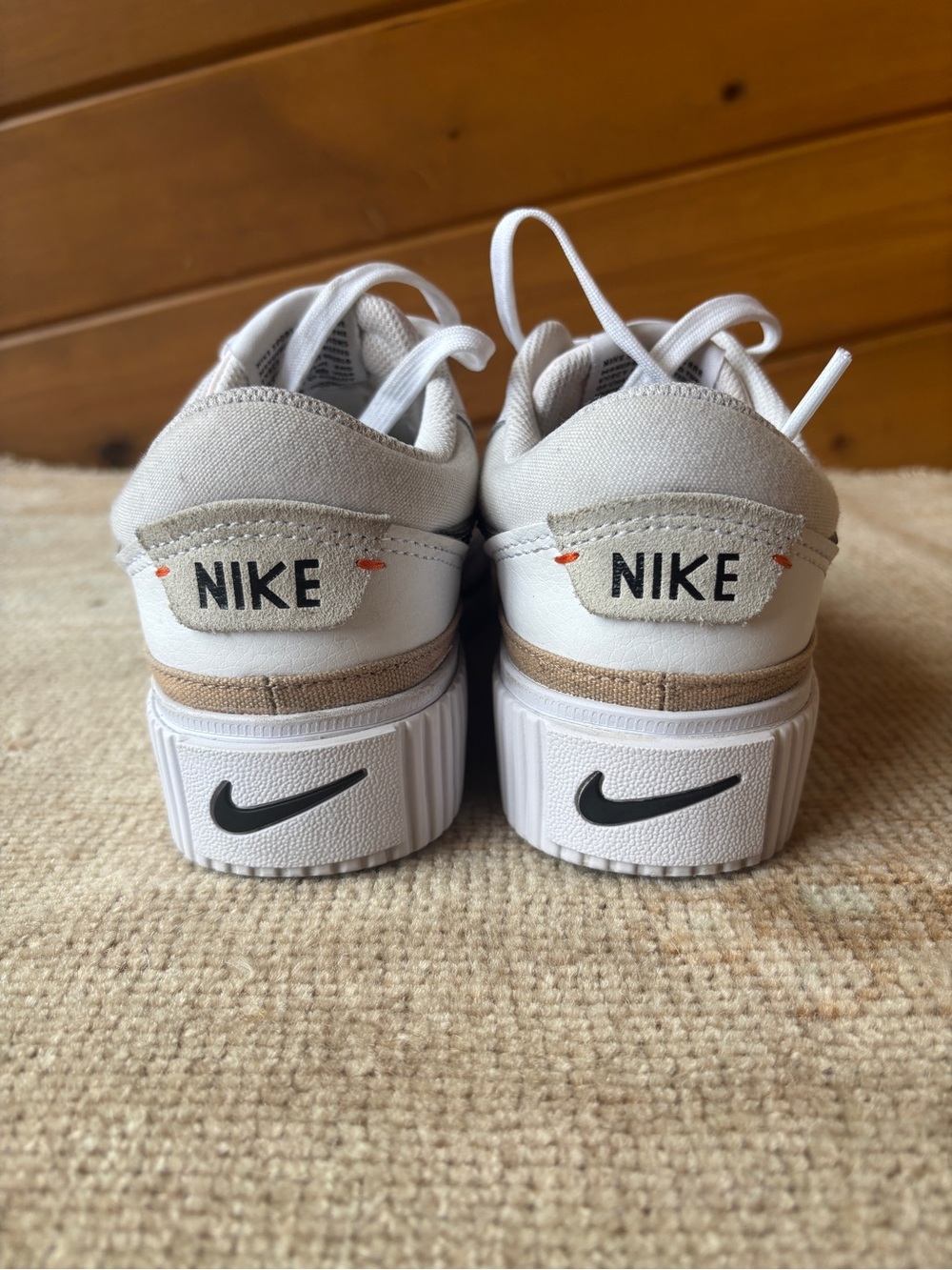 Nike Court Legacy Lift Platform Sneakers White Black DM7590-100 Women's 6.5 - Picture 4 of 9